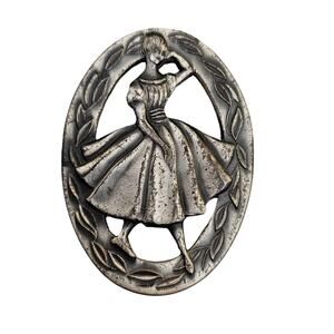 Vintage Singer Heritage Dressmaker Qualifier Award Pin
